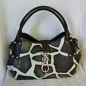 Authentic Dooney &Bourke Annalisa Satchel